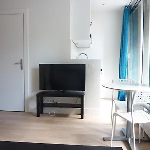 Apartament Eiffel Grenelle Paryż